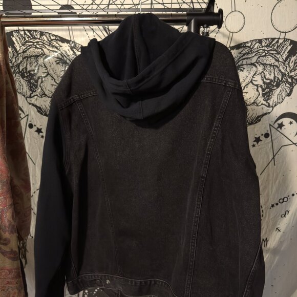 Levi's Jean and Sweater Jacket with Hood - Picture 4 of 4